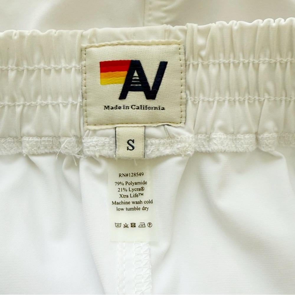 AVIATOR NATION WHITE ELASTIC WAIST 5 STRIPE FLEX BOARD SHORTS - Picture 5 of 8
